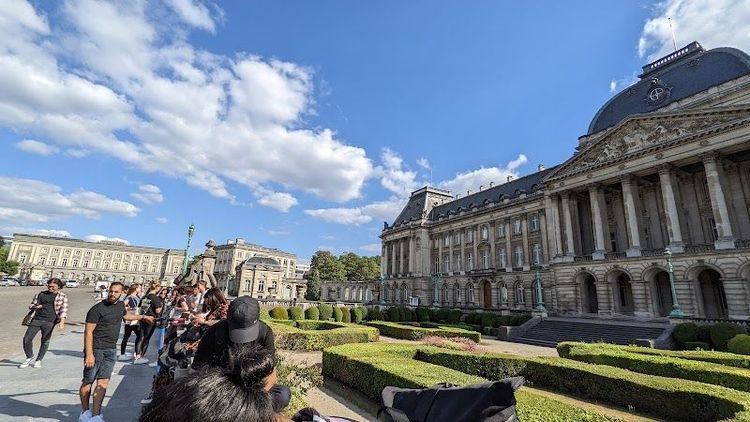 Tour the Royal Palace of Brussels - Bruxelles - Belgium