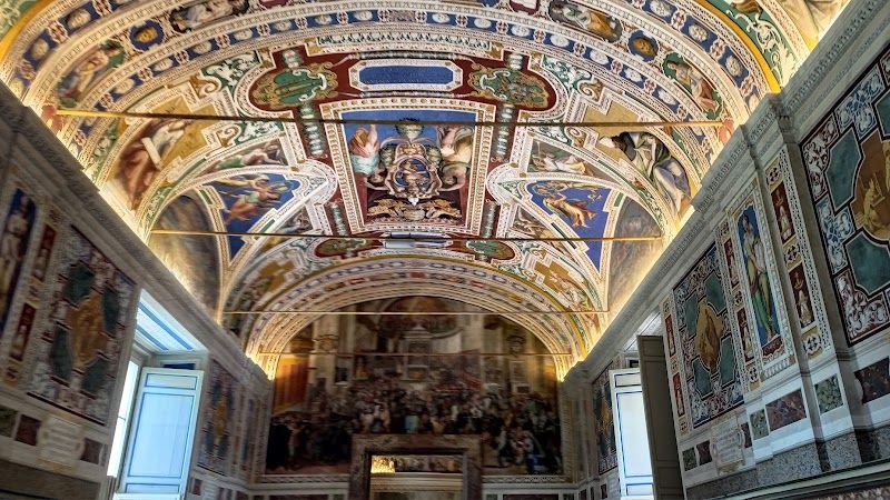 Visit the Vatican Museums & Sistine Chapel
