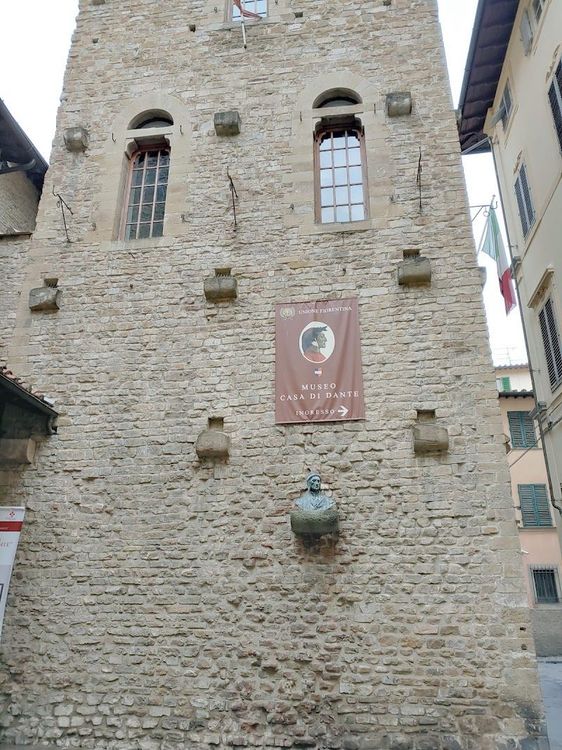 Visit the Uffizi Gallery - Firenze - Italy