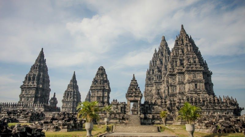 Visit Prambanan Temple