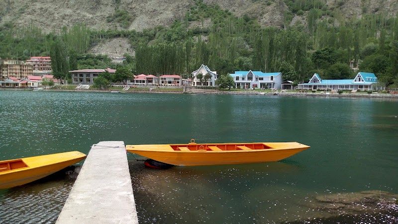 Boating on Shangrila Lake