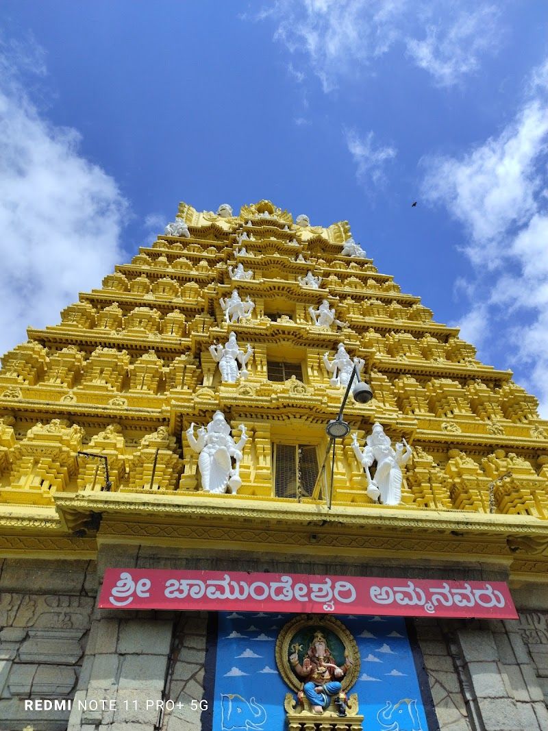 Explore Chamundi Hill and Chamundeshwari Temple