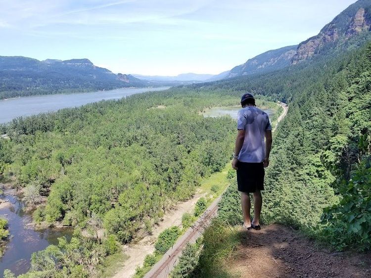 Hiking in the Columbia River Gorge - Portland - United States