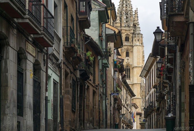 Stroll through the Old Town (Casco Antiguo)