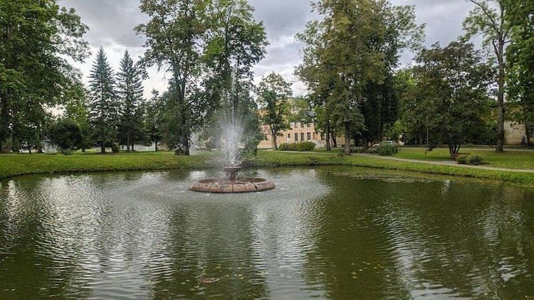 Aluksne Castle Ruins and Manor Park - Alūksne - Latvia