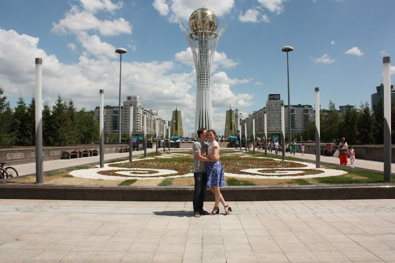 Stroll along Nurzhol Boulevard