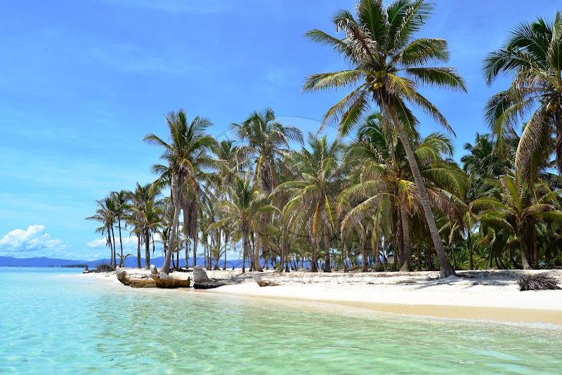 Take a day trip to the San Blas Islands