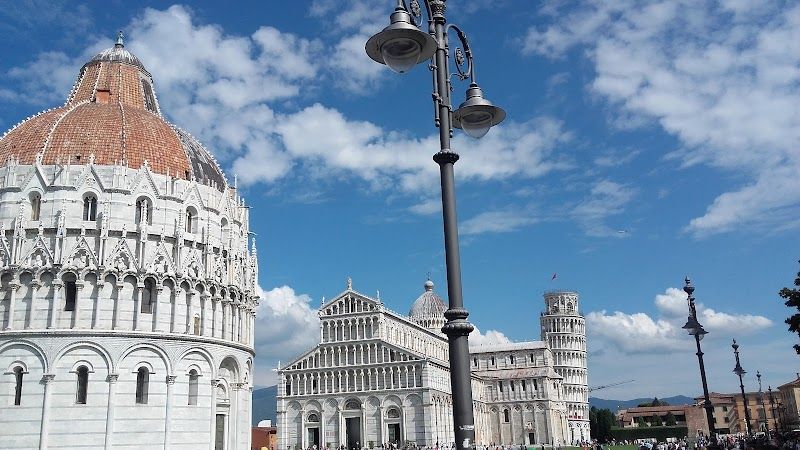 Explore Piazza dei Miracoli and the Pisa Cathedral