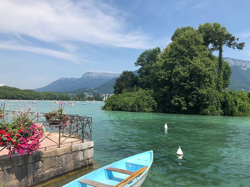 Lake Annecy Boat Tour