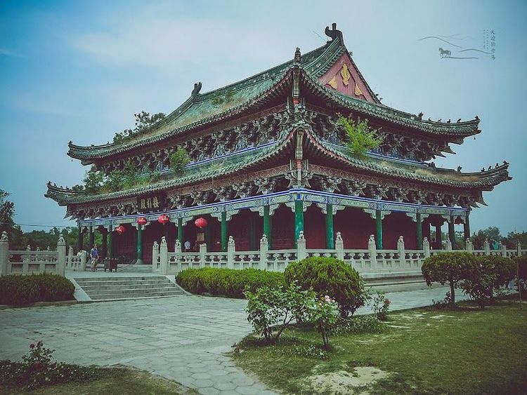 Explore the Iron Pagoda (Tie Ta) - Kaifeng - China