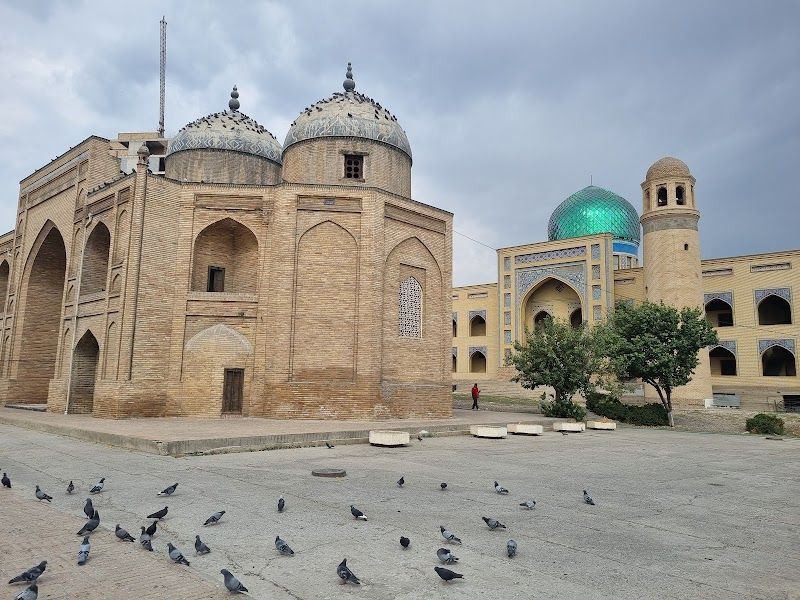 Mausoleum of Sheik Muslihiddin