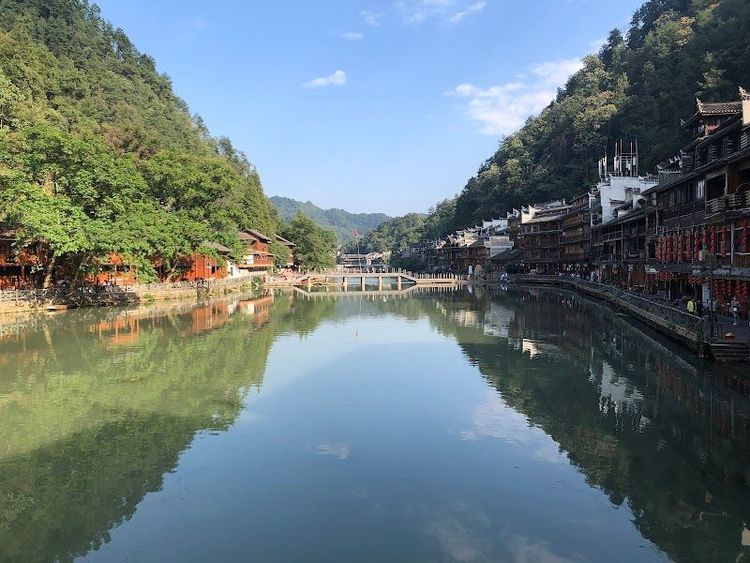 Explore the Ancient Town of Fenghuang - Xiang Xi - China