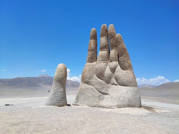 Hand of the Desert (Mano del Desierto) - Antofagasta - Chile