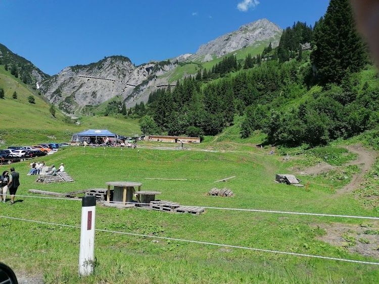 Hiking the Green Ring Trail - Lech - Austria