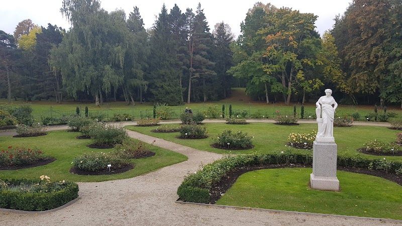 Explore the Botanical Park (Birutė Park)