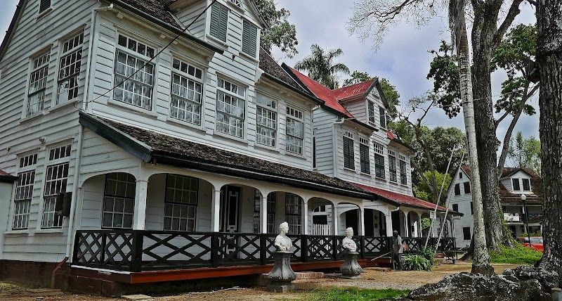 Visit Fort Zeelandia and the Suriname Museum