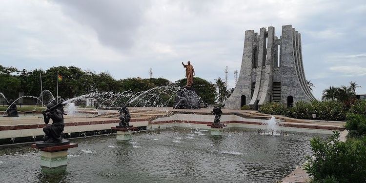Visit the Kwame Nkrumah Mausoleum - Accra - Ghana