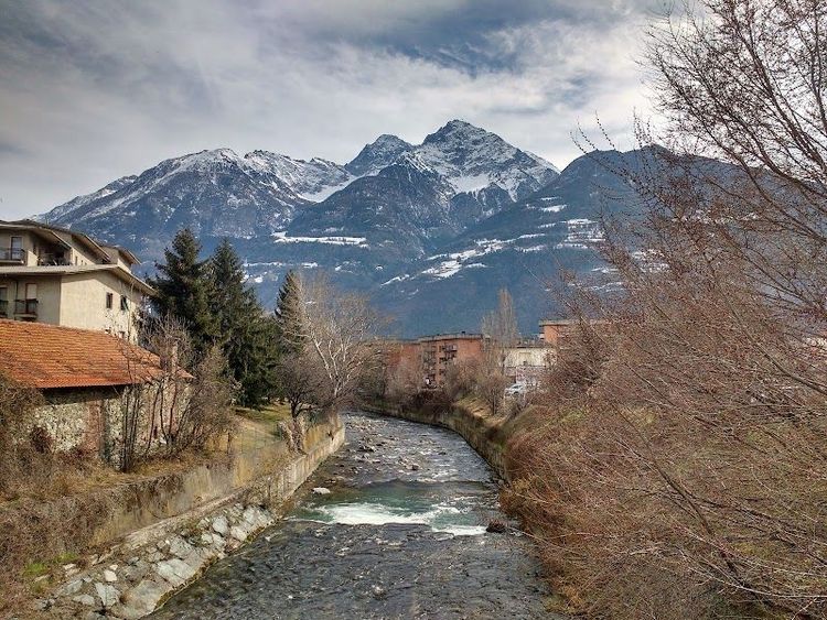 Explore the Arch of Augustus - Aosta - Italy