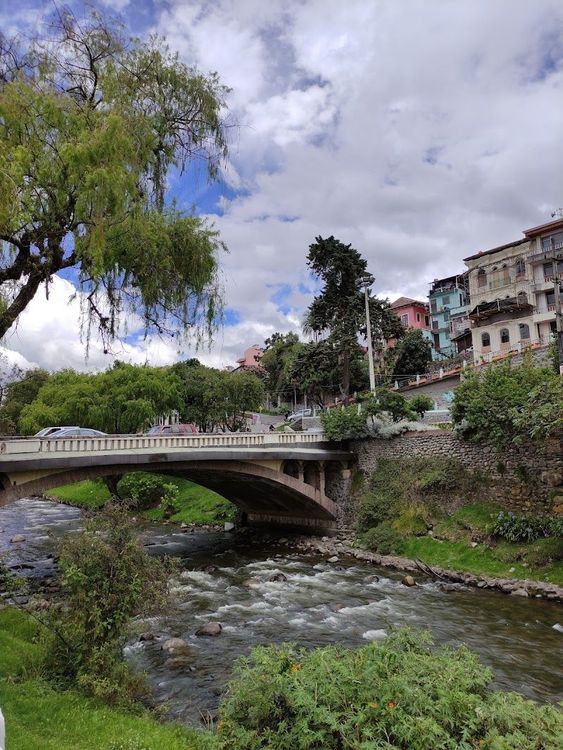 Stroll along the Tomebamba River Walk - Cuenca - Ecuador