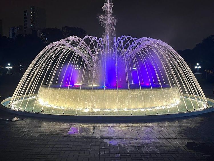 Watch the Magic Water Circuit at Parque de la Reserva - Lima - Peru