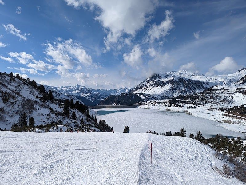 Cross-Country Skiing & Winter Hiking Trails