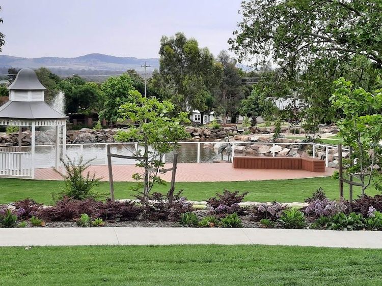 City of Wagga Wagga Botanic Gardens - Turvey Park - Australia