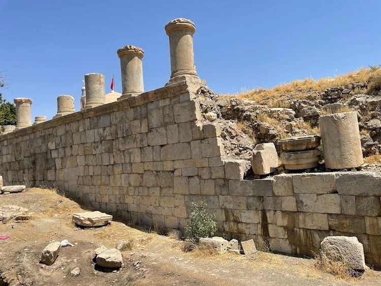 Explore the Temple of Anahita in Kangavar - Kangavar - Iran