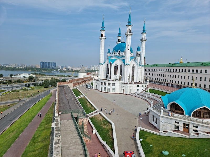 Tour the Kul Sharif Mosque