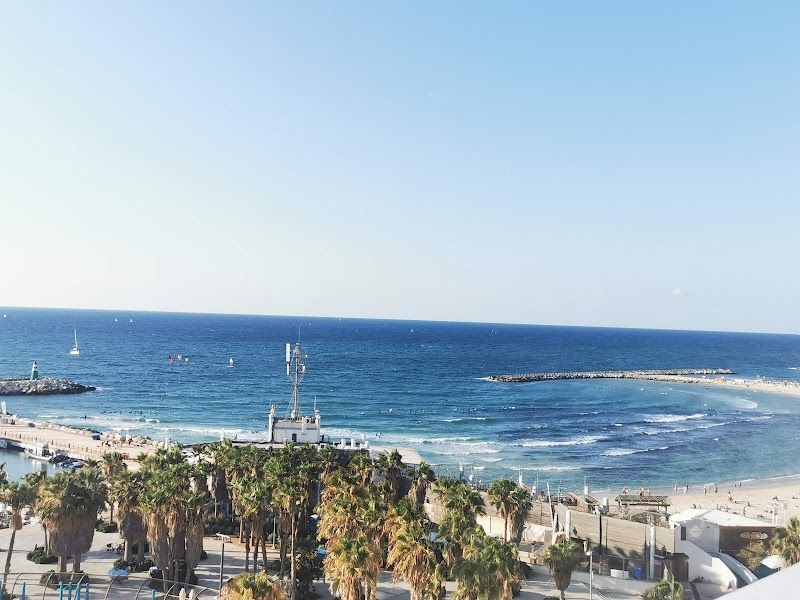 Relax at Gordon Beach