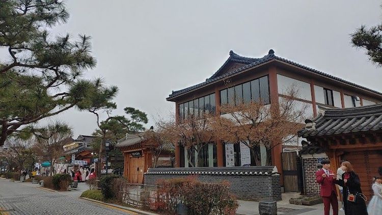 Visit Gyeonggijeon Shrine - Jeonju - South Korea