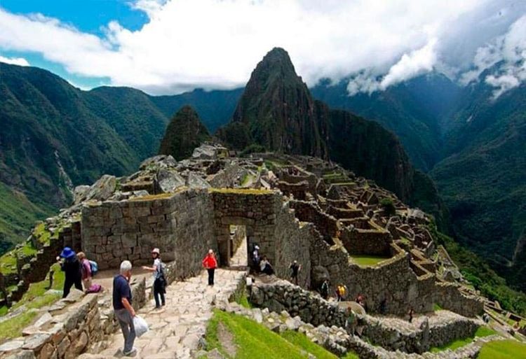 Explore Machu Picchu via the Inca Trail - Cusco - Peru
