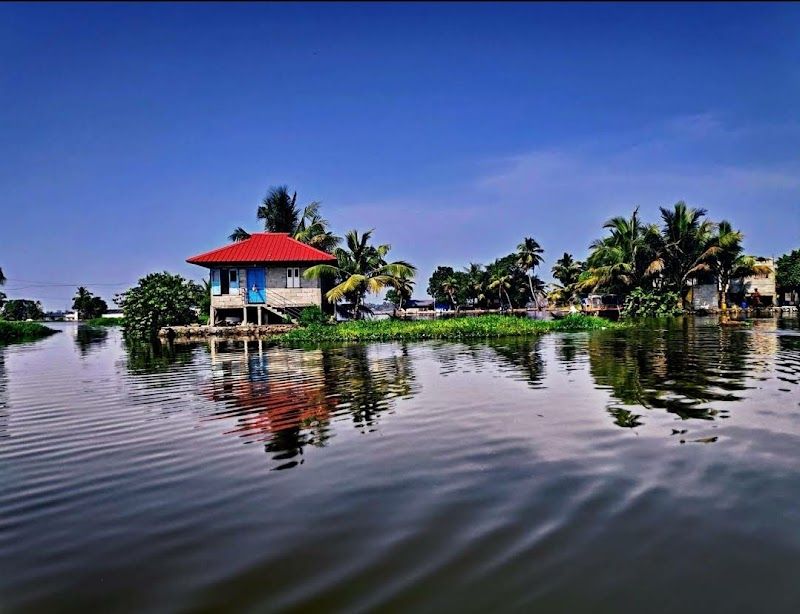 Visit Alappuzha Beach