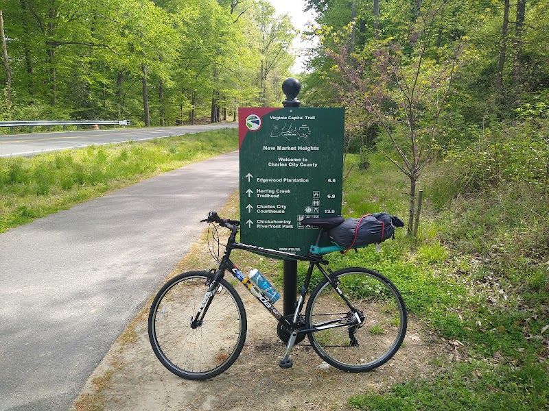 Walk or bike along the Virginia Capital Trail