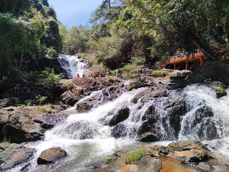 Explore Datanla Waterfall and take the alpine coaster ride - Đà Lạt - Vietnam