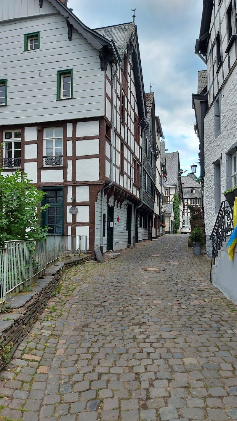 Explore the Historic Old Town, Monschau