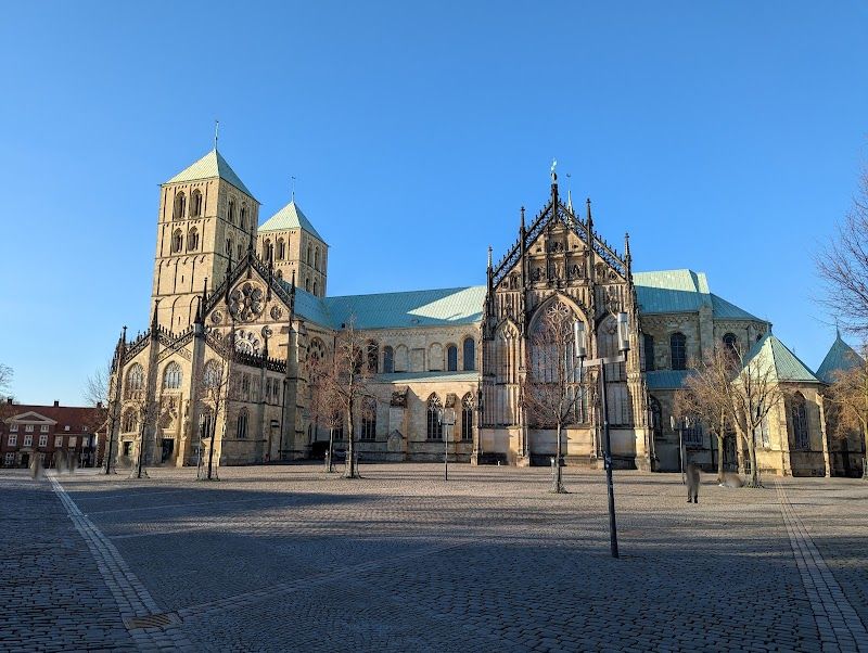 Explore the Münster Cathedral (St Paulus Dom)