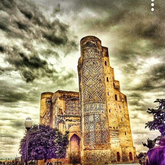 Stroll through the Historic Center of Shakhrisabz