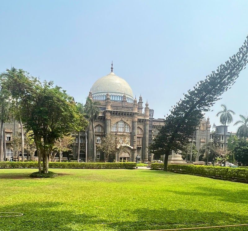 Explore Chhatrapati Shivaji Maharaj Vastu Sangrahalaya (Prince of Wales Museum)