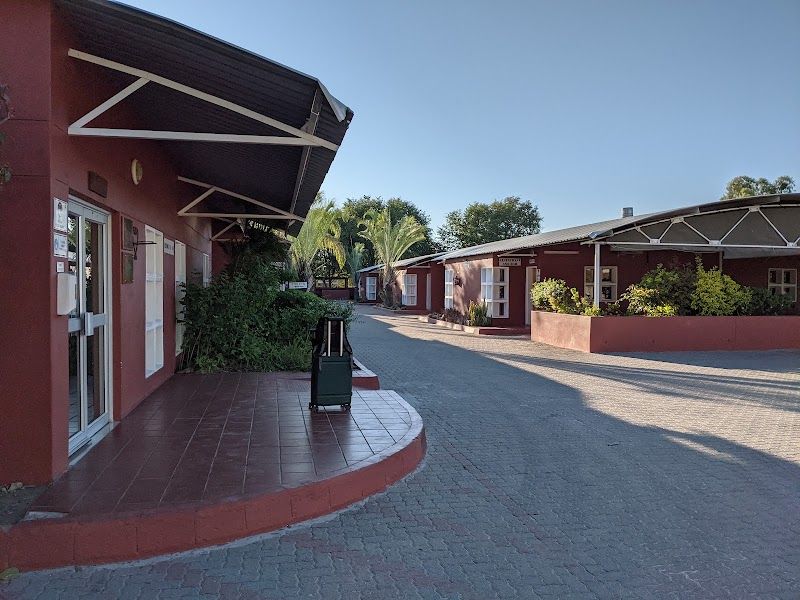 Mokoro Safari through the Delta