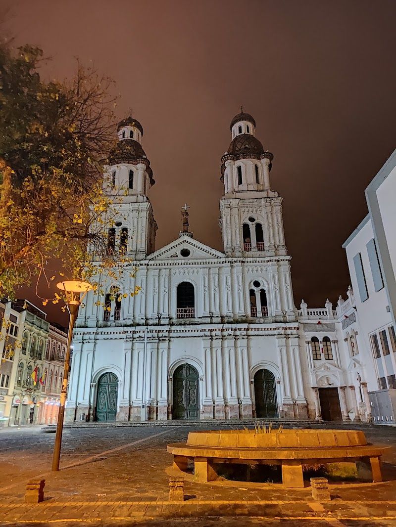 Explore the Historic Center of Cuenca