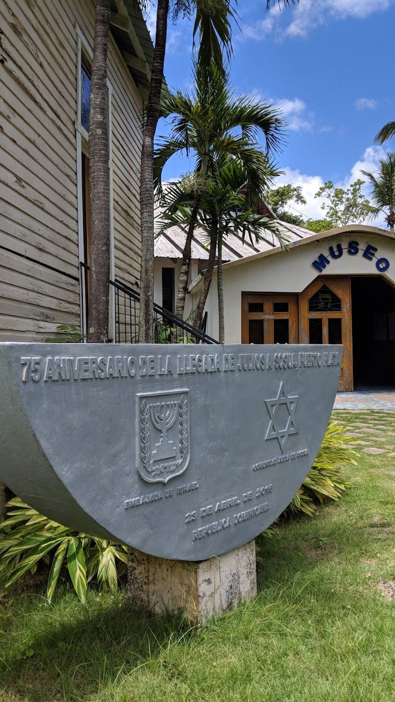 Visiting the Jewish Museum of Sosúa