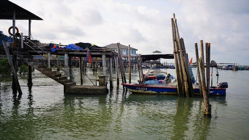 Explore Kukup Fishing Village