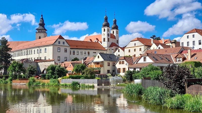 Explore Telč Castle