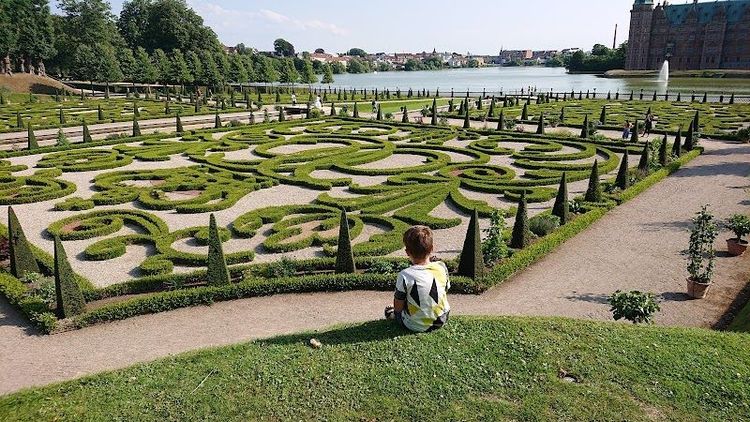 Explore Baroque Garden (Slotshaven) - Hillerød - Denmark