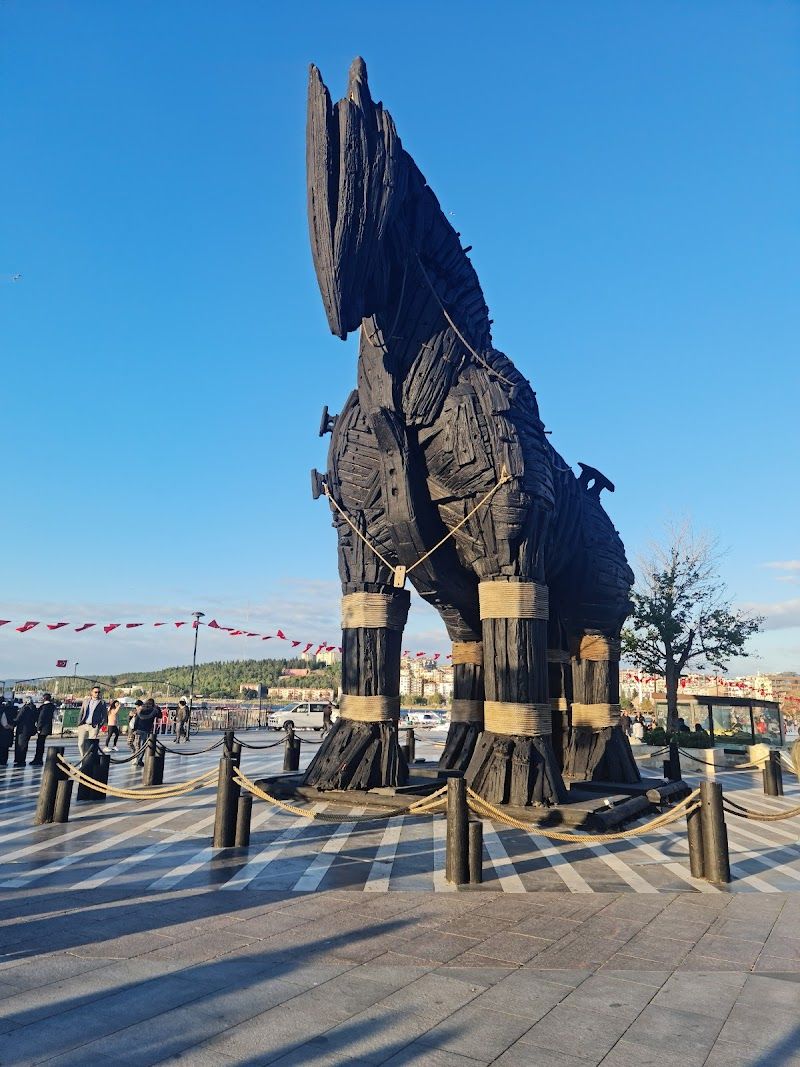 Trojan Horse Statue