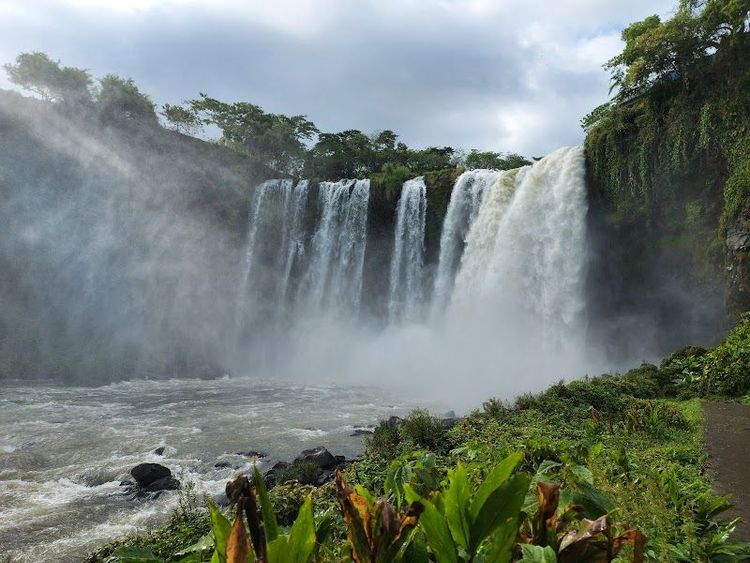 Visiting Salto de Eyipantla Waterfall - Salto de Eyipantla - Mexico