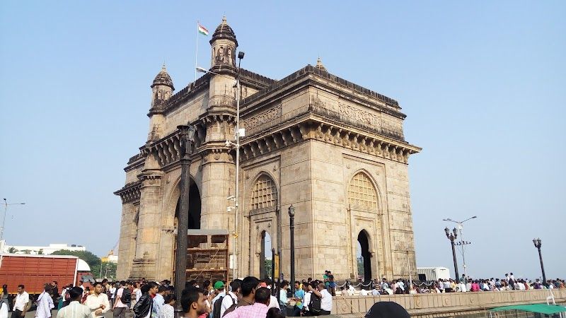 Visit the Gateway of India