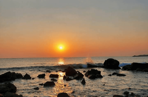 Watch Sunrise and Sunset at Kanyakumari Beach - Kanyakumari - India