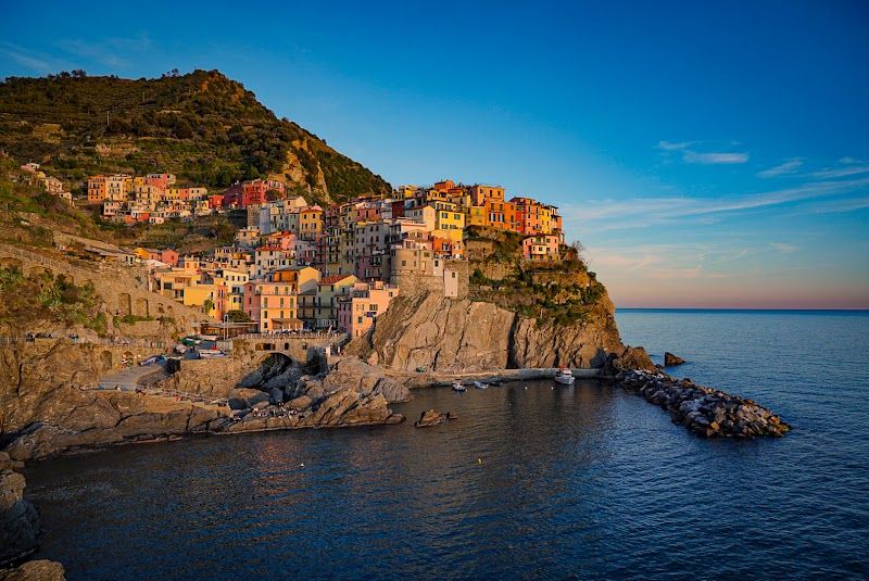 Exploring the colorful villages (e.g. Vernazza Riomaggiore)