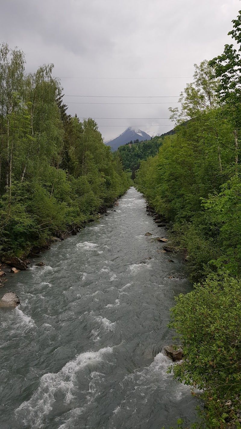 Hiking in the Surselva region